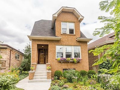 5632 W Gunnison St, Chicago, IL, 60630