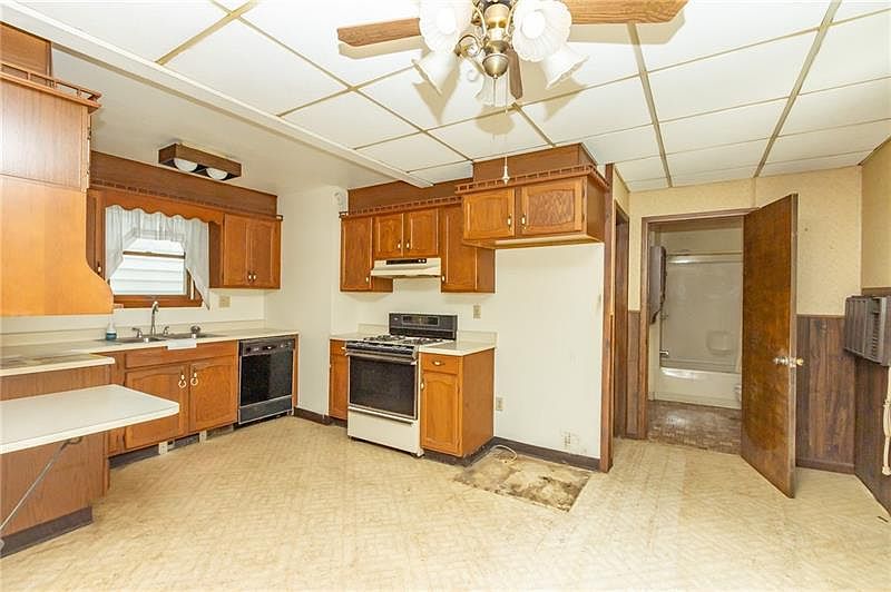 313 Kennedy, East Vandergrift, PA 15629 MLS 1617840 Zillow