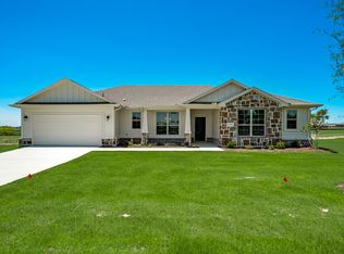 176 Crest Ln, Decatur, TX 76234