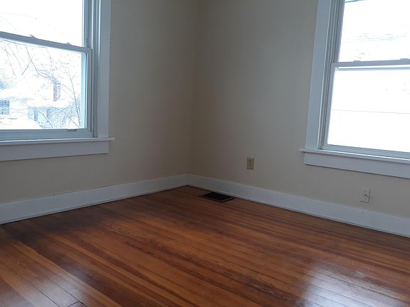 2nd image of 1028 Pritz Ave