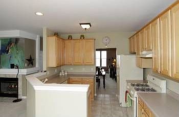 4th image of 2840 N Greenwood Ave