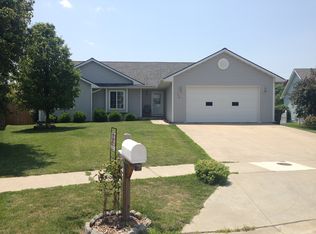 2638 Quail Hollow Dr, Salina, KS 67401