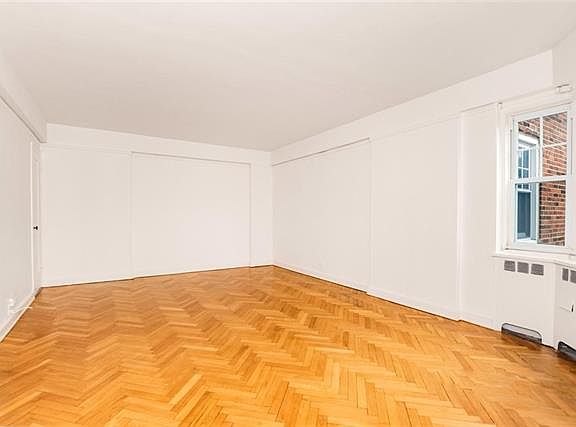3rd image of 120 Cabrini Blvd APT 85
