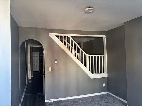 2nd image of 2113 Vine St