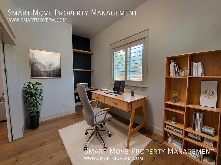 2463 N Ashgrove Ln — Photo 9