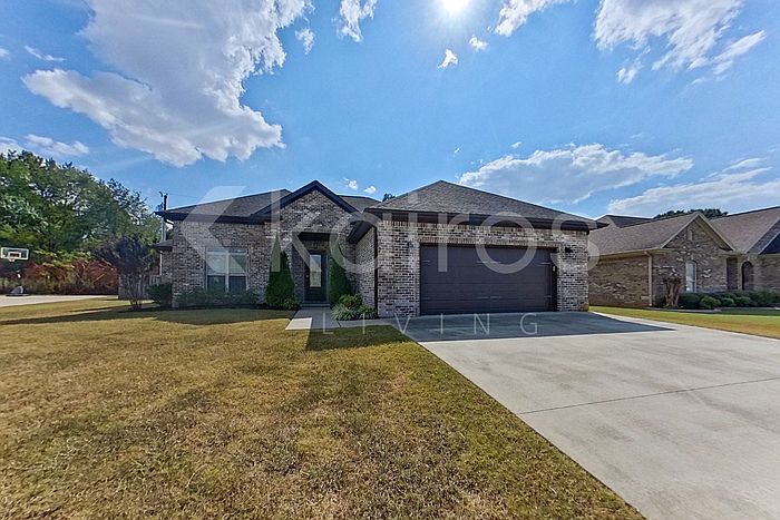 1st image of 108 Kamarie Ln