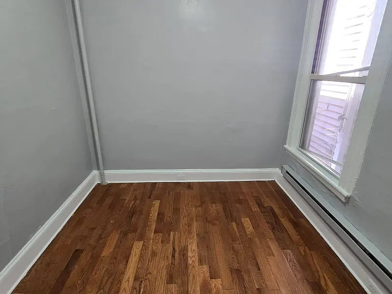87 Rosa Parks Blvd #2 — Photo 7