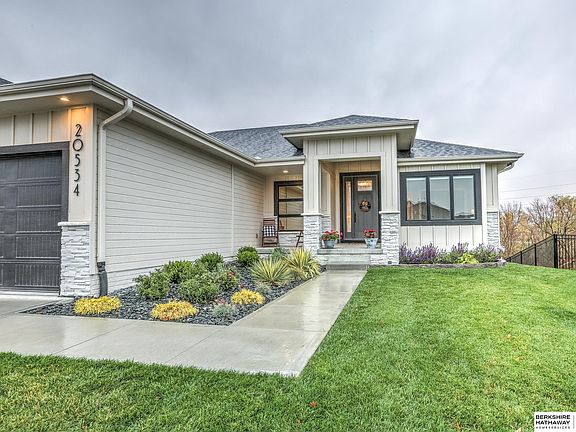 2nd image of 20534 Hartman Ave
