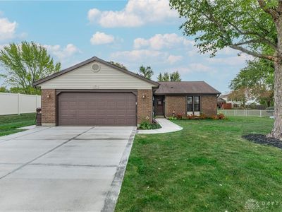 881 Sunset Dr, Englewood, OH, 45322