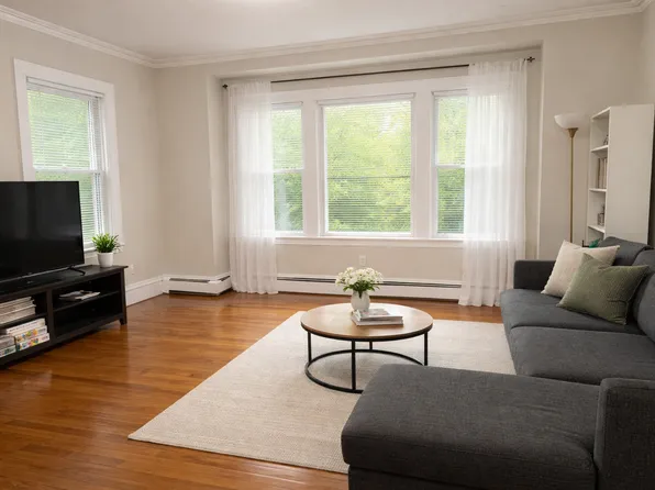 21-23 Creighton St #1, Providence, RI 02906