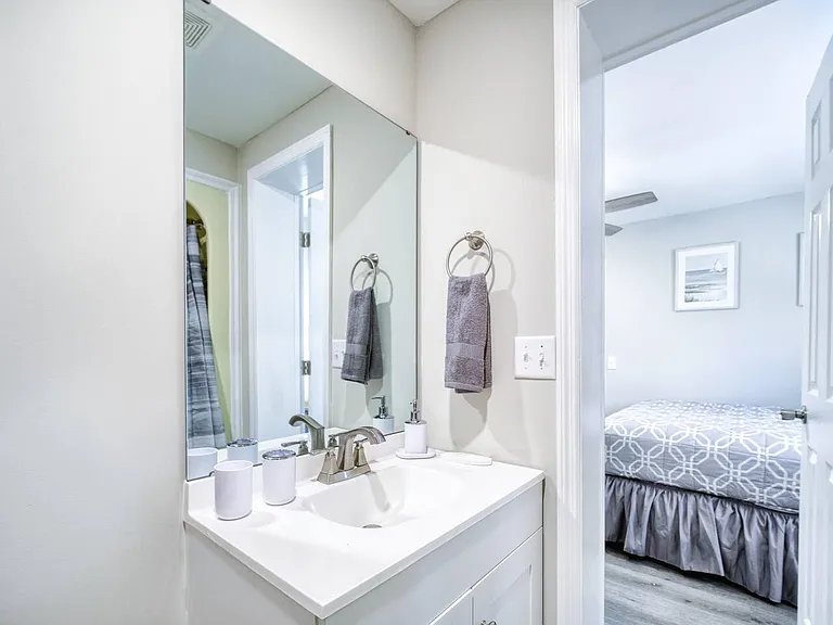 832 Mikael Ave #C — Photo 7