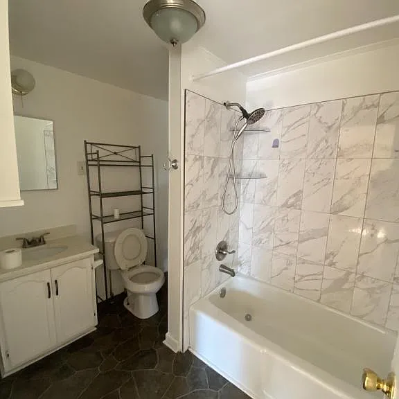 14013 Weaver Ave #B — Photo 11