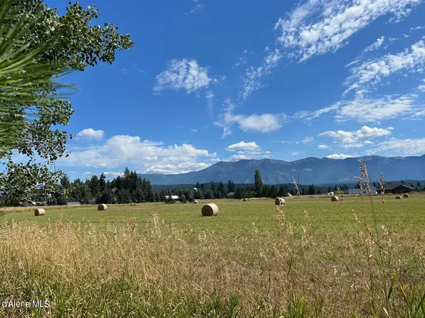 Nna S Division Ln, Moyie Springs, ID 83845