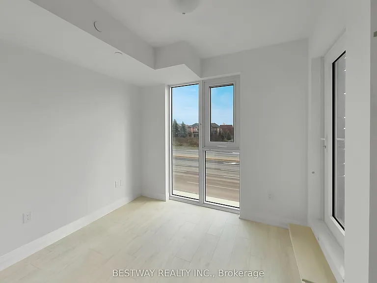 412 Silver Maple Rd #207 — Photo 5