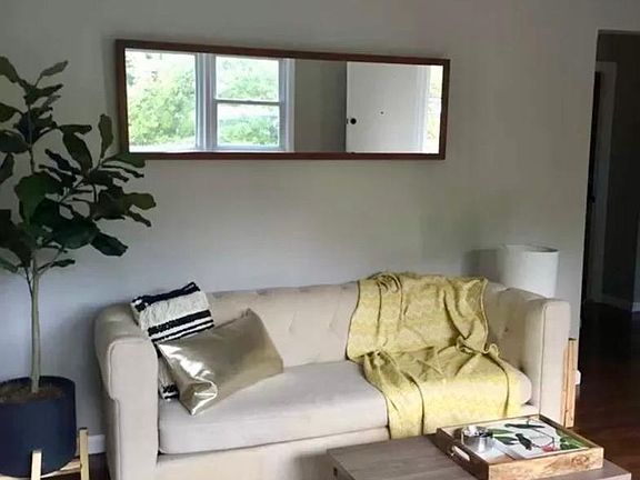 3rd image of 80-82 Poplar Ave Unit 2