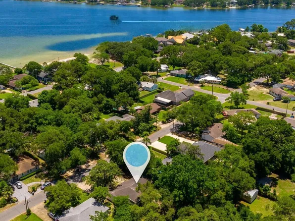 226 Bradley Dr NE, Fort Walton Beach, FL 32547