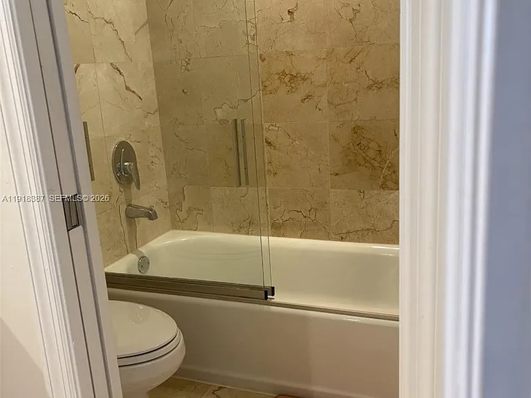 6917 Collins Ave #20 — Photo 8