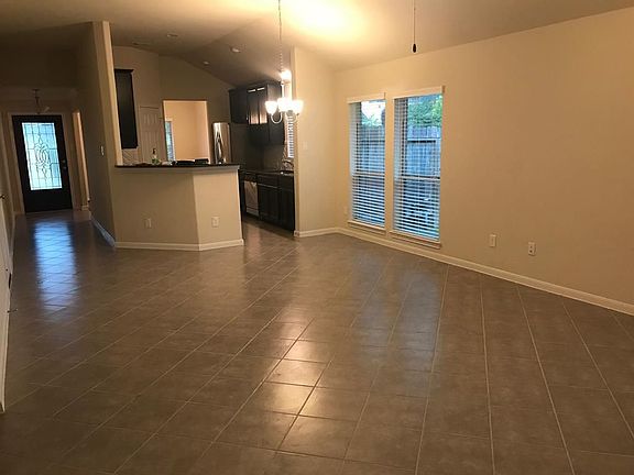 4th image of 15718 Whispering Green Dr