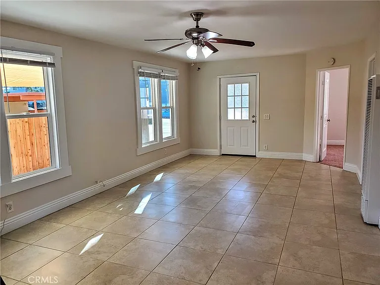 1209 E Central Ave — Photo 4