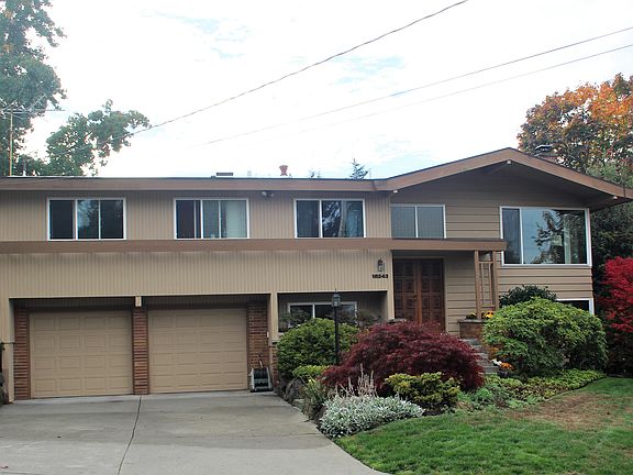 2nd image of 15243 NE 3rd Pl
