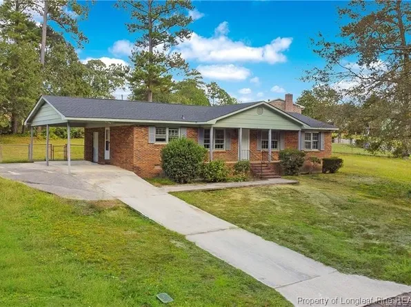 106 Brewster Dr, Fayetteville, NC 28303