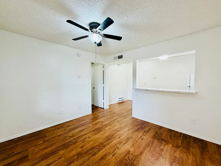 Santa Cruz Apartments - Studios, 1 Bedroom and 2 Bedrooms with Pool! — Photo 22
