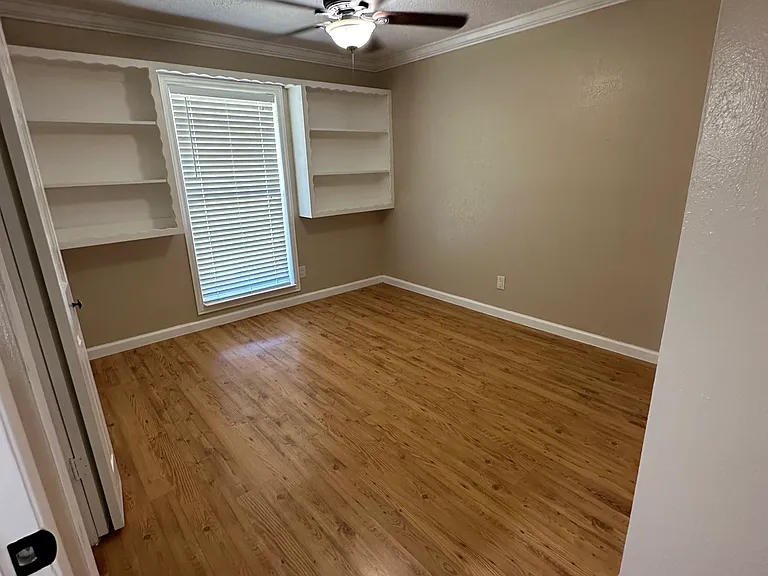 4226 Blue Creek Dr — Photo 6