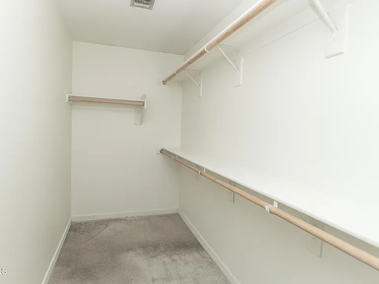 6018 W Hartford Ct — Photo 15