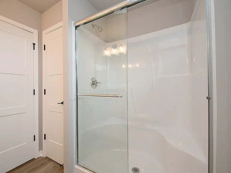 8121 S 198th Ave — Photo 21