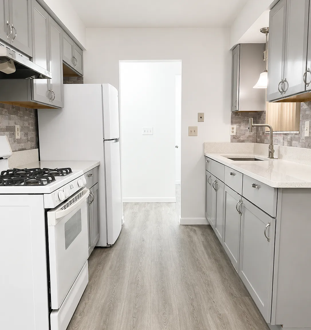 2 bed, 1013 sqft, $1,800 — Photo 4