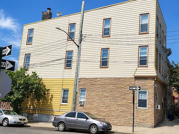 2nd image of 5427 Arnold Avenue