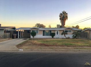 917 Acacia Ave, Bakersfield, CA 93305