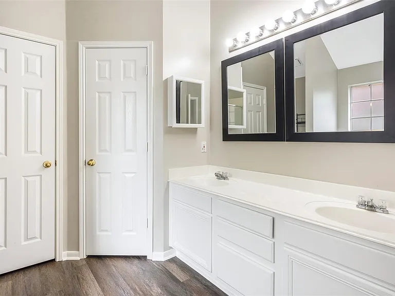 6842 Moss Boulder Dr — Photo 21
