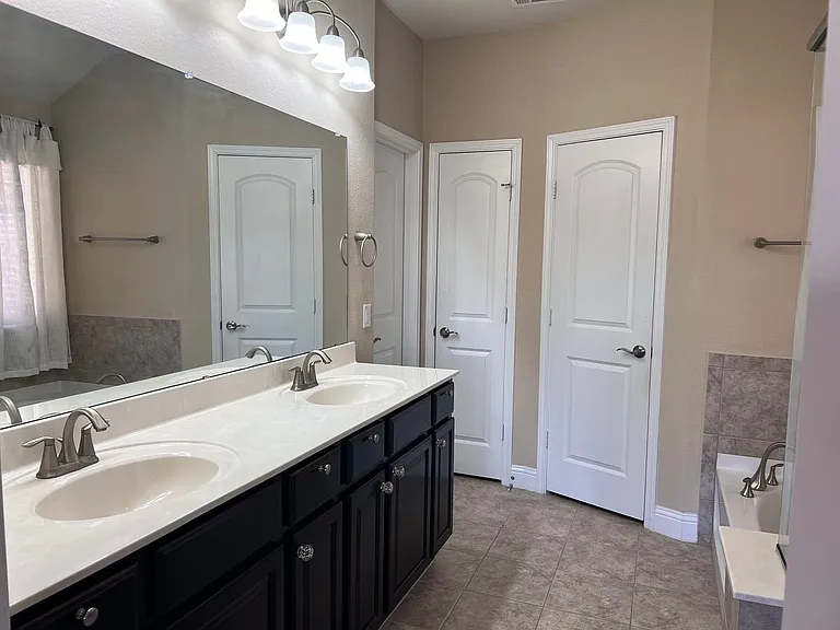 849 Olive Ln — Photo 13