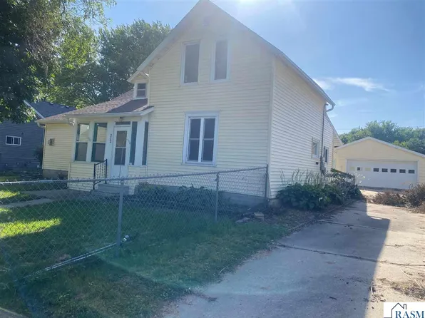 212 S Agency St, Eagle Lake, MN 56024
