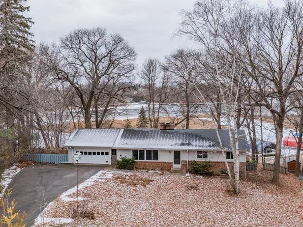 6215 Bay Ridge Rd, Mound, MN 55364