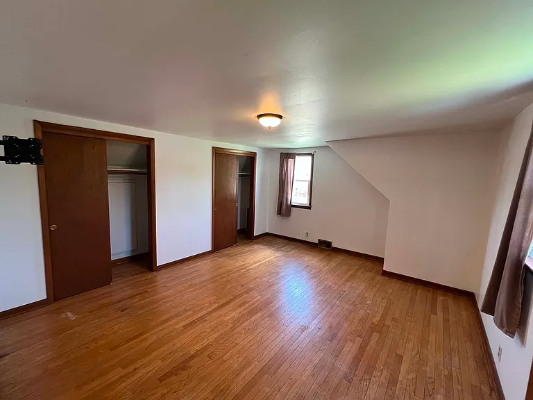 222 Mound St — Photo 5