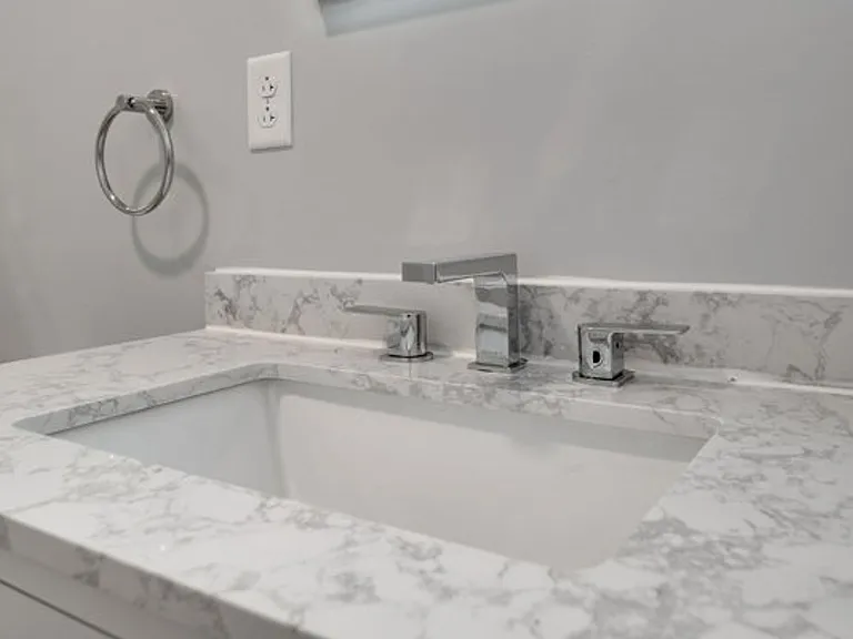 504 Stewart Ave — Photo 336