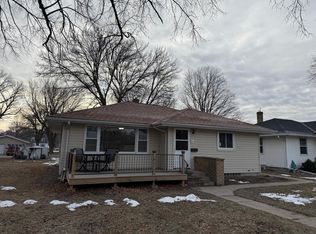 208 Carleton Ave, Morgan, MN 56266