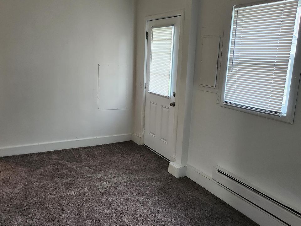 1st image of 619 Napoleon St APT C