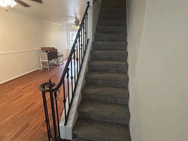 30 Amboy Ave — Photo 9