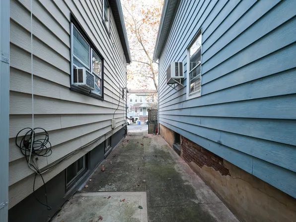 76 Simonson Avenue image 18 of 21