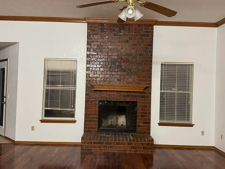 2421 Morning Glory Dr — Photo 15