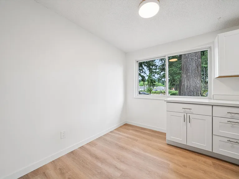 3924 SE 168th Ave — Photo 14