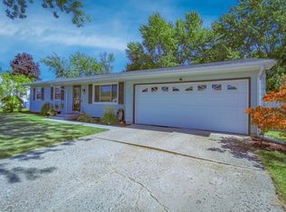 1237 Chalmers Dr, Battle Creek, MI