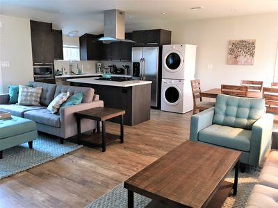 17447 Sherman Way, Van Nuys, CA, 91406