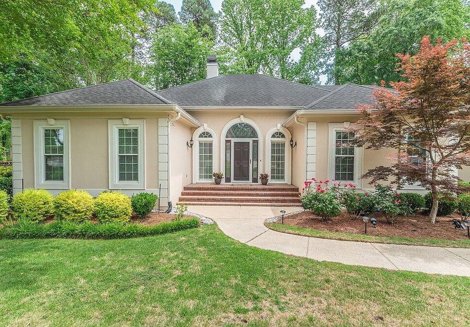 1st image of 251 W Kestwick Drive