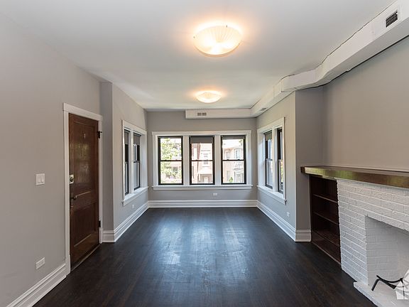 3rd image of 3053 N Haussen Ct #1