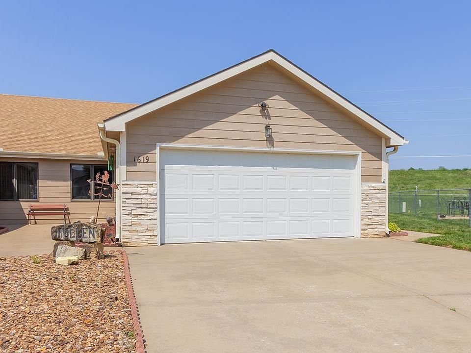 1st image of 1619 Kaci Cir
