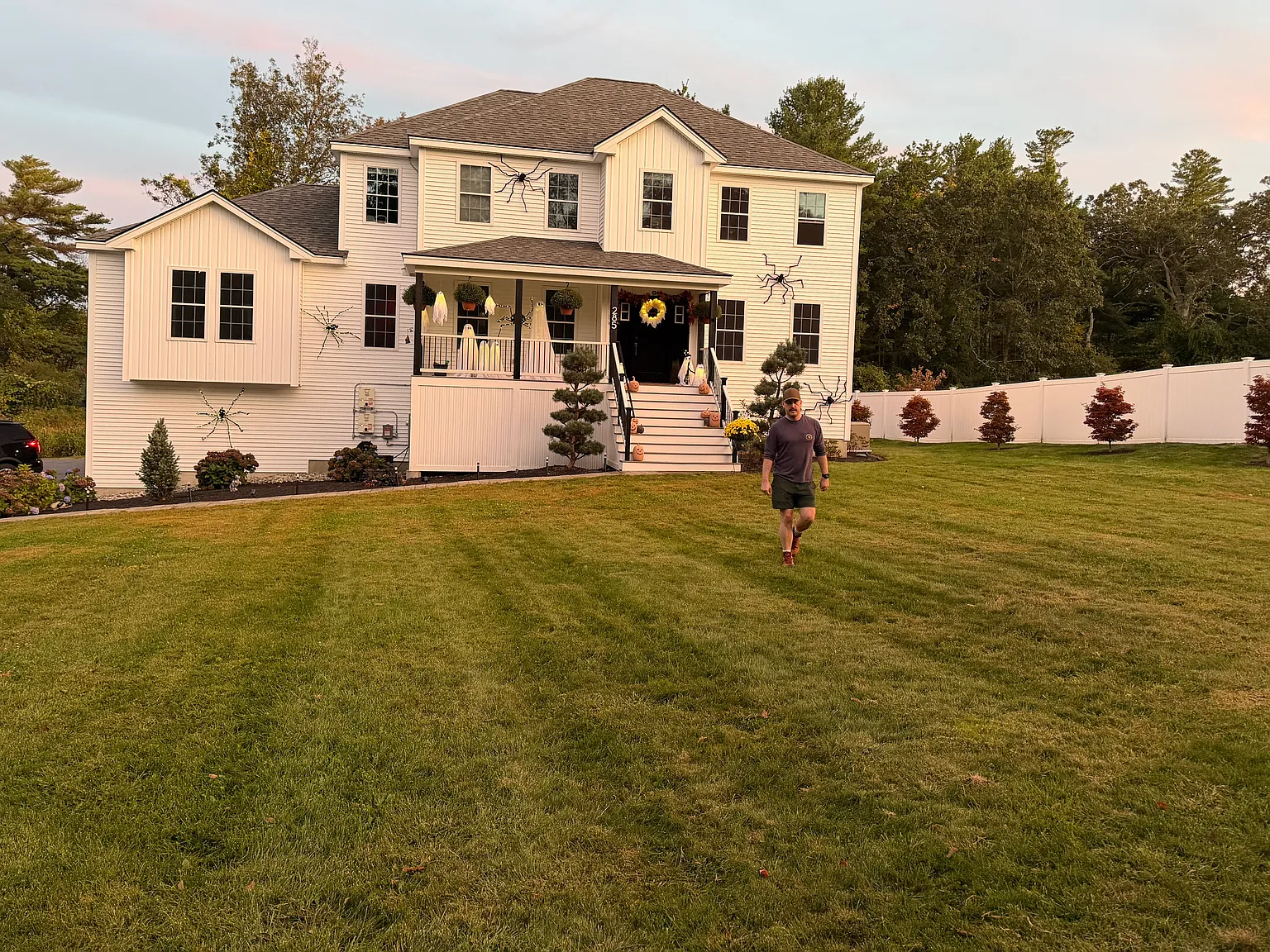 5 bed, 4200 sqft, $1,750 — Photo 1